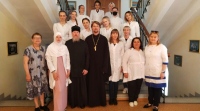 Первые выпускники отделения сестер милосердия