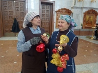 Храмы Хабаровска украсили к празднику Рождества Христова