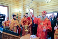Владыка Артемий совершил чин освящения храма-часовни в честь иконы Божией Матери «Взыскание погибших»