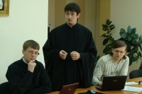 В читальном зале Хабаровской духовной семинарии состоялась защита курсовых работ студентов 2-го курса бакалавриата