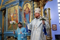 В канун праздника Успения Пресвятой Богородицы митрополит Владимир совершил всенощное бдение в Градо-Хабаровском соборе Успения Божией Матери