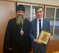 Глава Приамурской митрополии встретился с и.о. министра имущественных отношений края