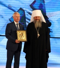 Владыка Артемий принял участие в торжествах, посвященных юбилею завода КнААЗ