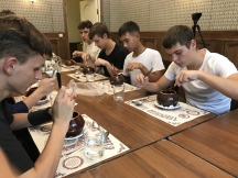 3. А на второе нам давали картошку, запеченную с форелью в горшочке.JPG