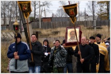 В Советско-Гаванском и Ванинском благочинии прошел первый в истории побережья Крестный ход (16-17 октября 2010 года)