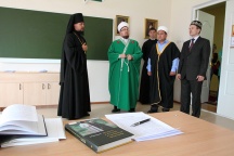 Первый официальный визит мусульманских лидеров в главный православный духовный ВУЗ Дальнего Востока. 13 сентября 2011г.