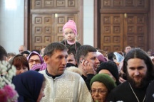 Прибытие  мироточивой иконы Божией Матери «Умягчение злых сердец» в Хабаровск и её встреча в Спасо-Преображенском соборе. 6 ноября 2011 г.