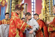 Пресвитерская хиротония диакона Дионисия Проскурина. Градо-Хабаровский собор Успения Божией Матери. 17 мая 2015 г.