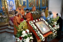Божественная литургия и пасхальное поминовение усопших в Градо-Хабаровском соборе Успения Божией Матери 17 апреля 2018 г.
