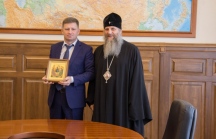 Встреча митрополита Артемия с губернатором Хабаровского края Сергеем Фургалом 16 июля 2019 г.
